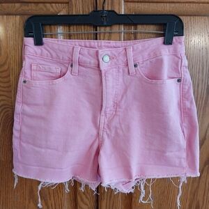 Old Navy Women's Size 6 OG High-Rise Straight Frayed Hem Denim Shorts Pink